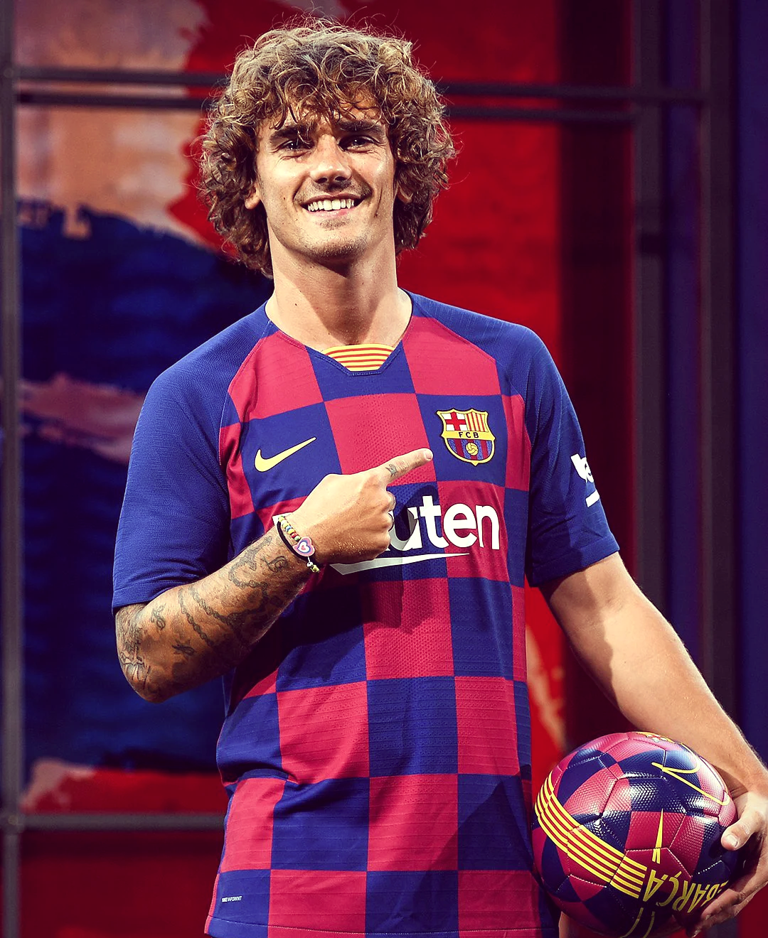 关键时刻欧联传出新动向,马德里竞技战术微调,管理层表态:震撼外界,年轻球员得到机会 关键时刻欧联传出新动向,马德里竞技战术微调,管理层表态:震撼外界,年轻球员得到机会