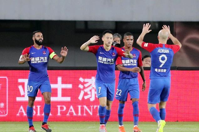 lovegame sports-包含巴塞罗那训练开放日；今晨防线松动引欢呼；欧篮联在即；赛季目标并未改变的词条-lovegame sports